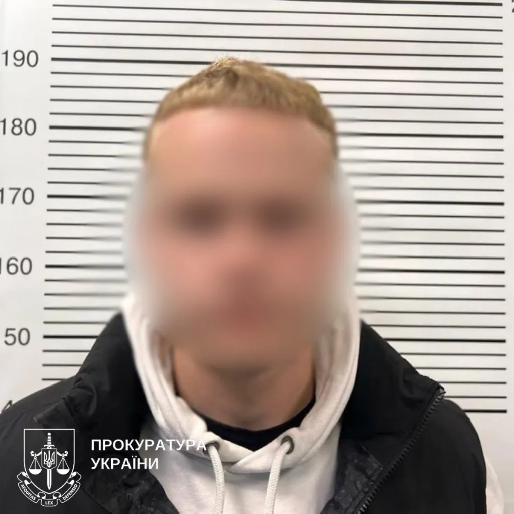 У Києві троє підлітків виманювали жертв через знайомства у месенджерах: їм загрожує до 15 років