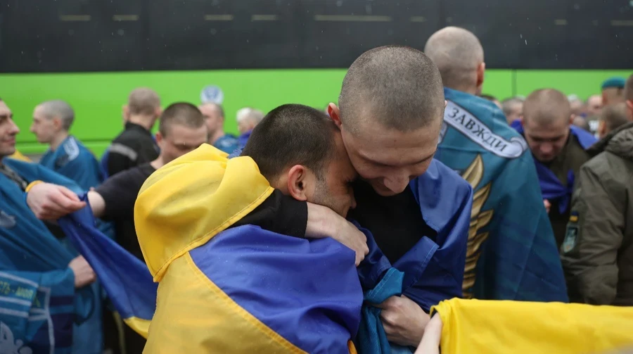 Зеленський підписав закон про щомісячні виплати військовим, звільненим із полону