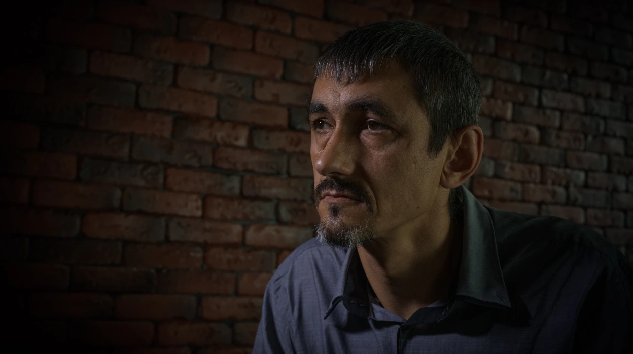 «Санаторій» замість катівні: історія херсонця, який зібрав мережу чоловіків – «випускників» полону