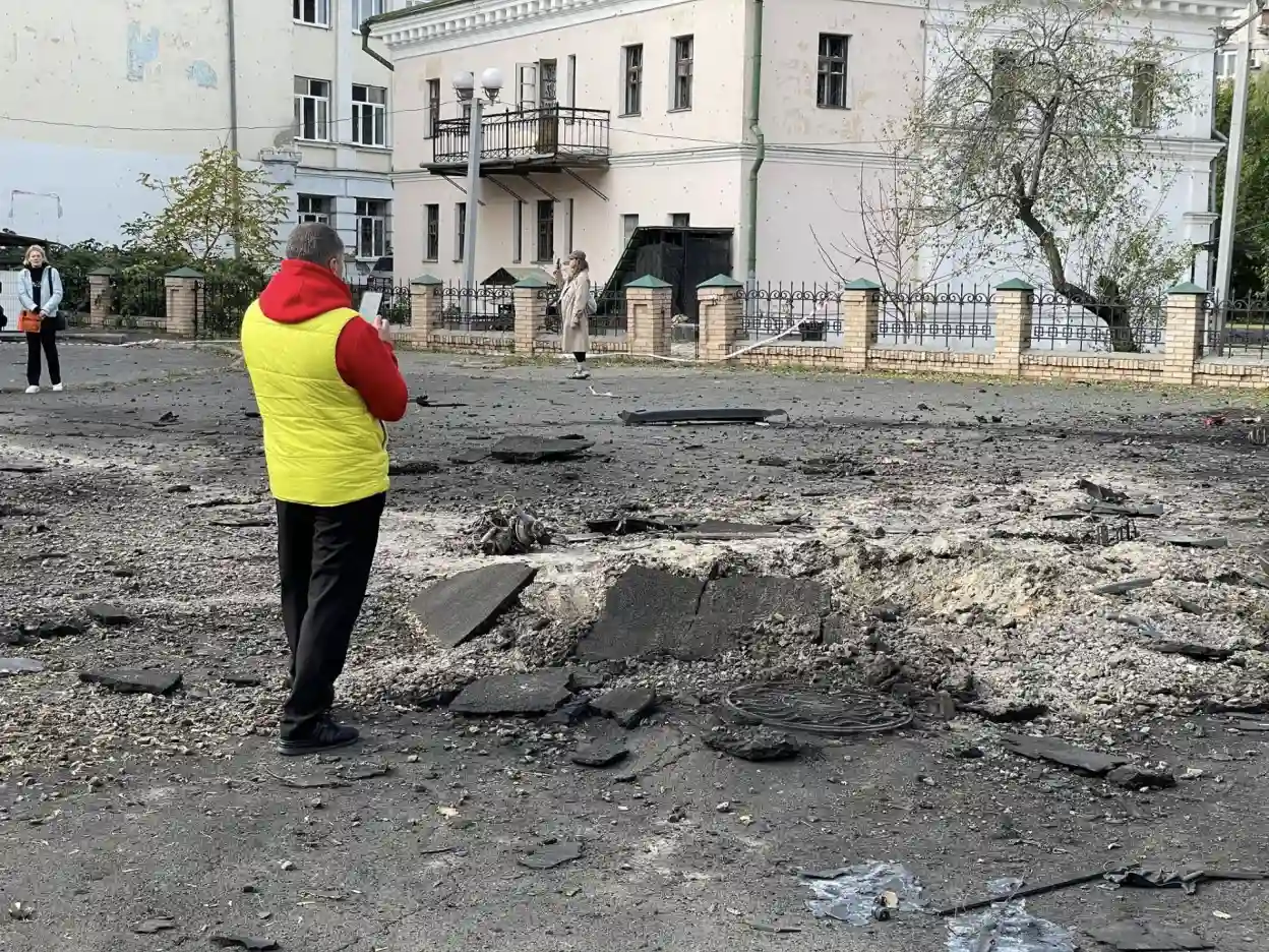 У Києві російський дрон пошкодив Музей гетьманства – пам’ятку, пов’язану з іменем Івана Мазепи