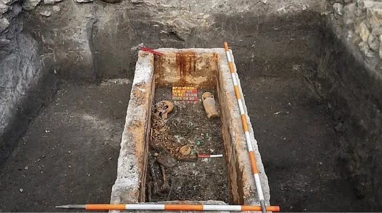 У Будапешті під час розкопок знайшли недоторканий 1700-річний саркофаг із похованням жінки