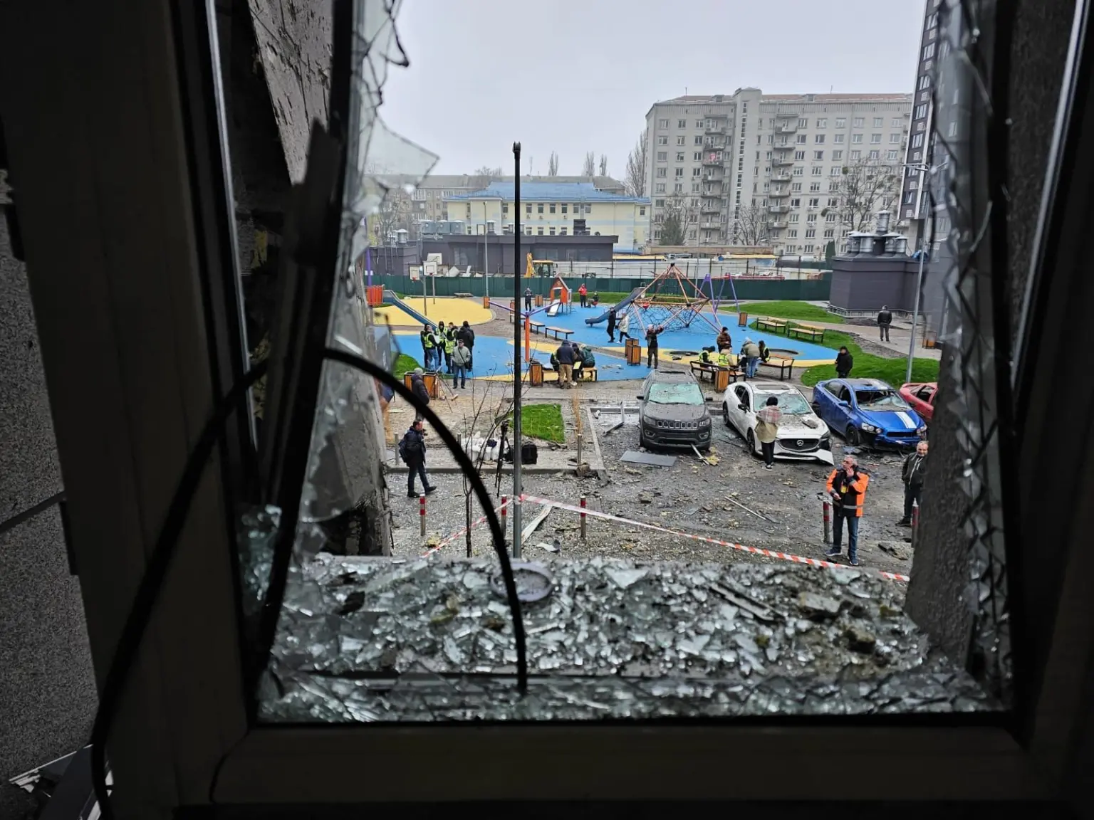 “Ми набирали воду й самі гасили”: як кияни пережили нічну атаку 29 листопада