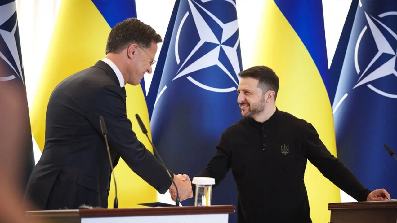 Зеленський про розмову з генсеком НАТО: попереду вирішальні дні