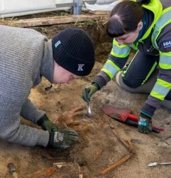 Випадкова знахідка зі змістом: у Швеції відкрили незвичне поховання доби вікінгів
