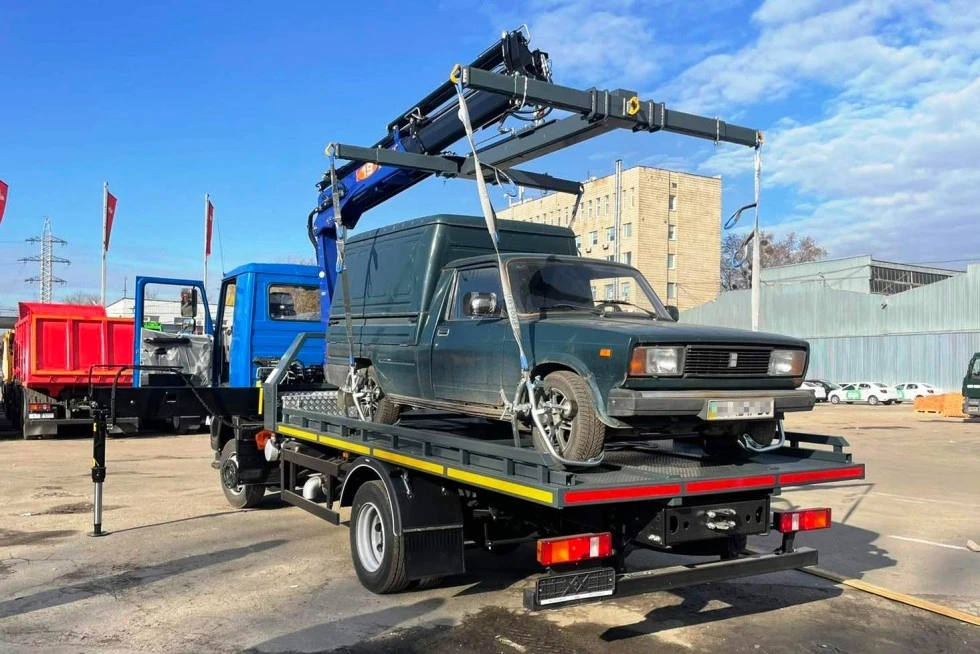 Чому вигідно евакуатор купити в УкрАвтоКомплект: топ 5 переваг