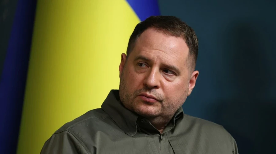 Слід НАБУ веде до оточення екскерівника ОП: обшуки у водія Єрмака
