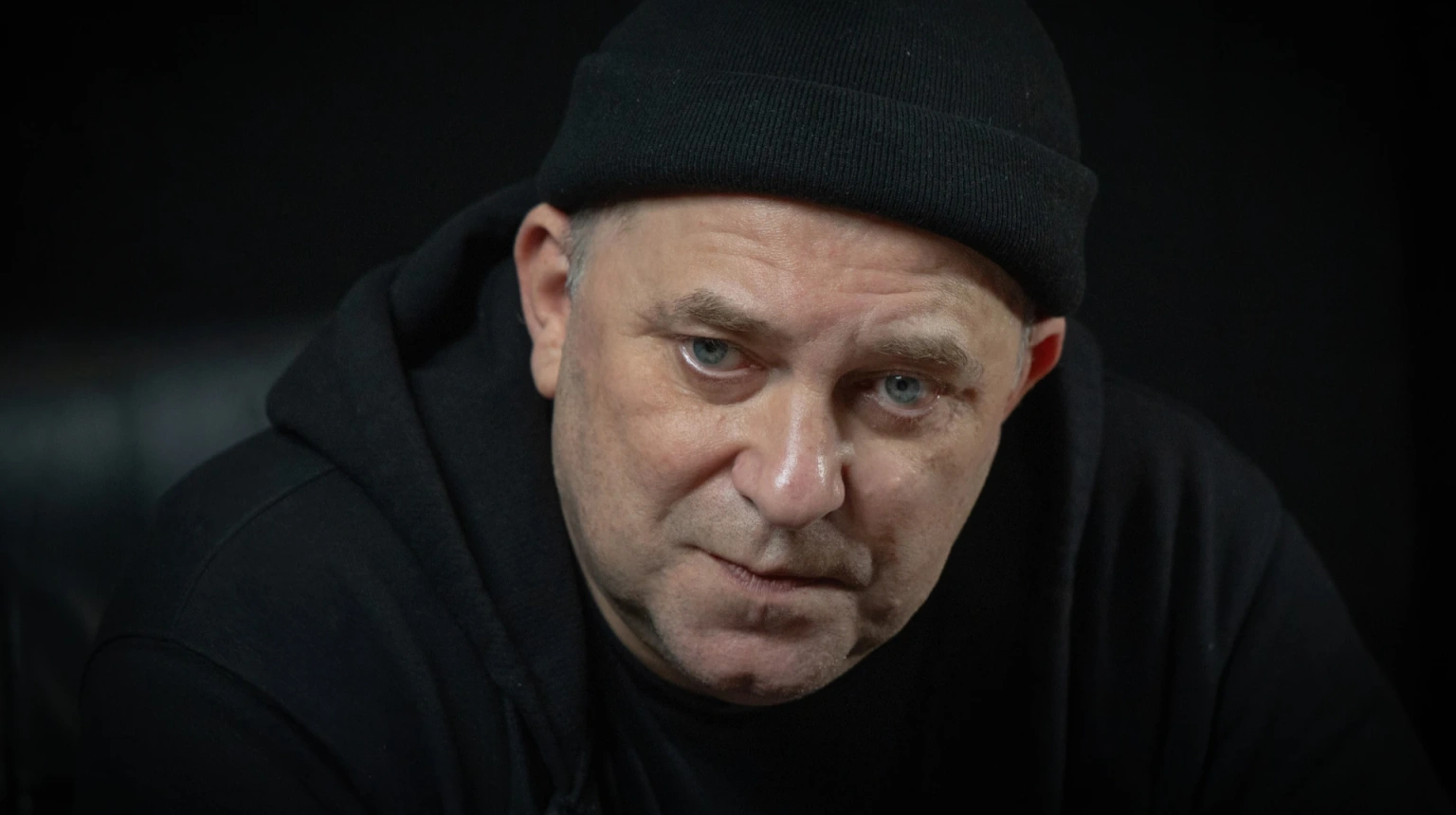 Вибір на межі: як Зеленський планує об’єднати президентські вибори й референдум заради миру