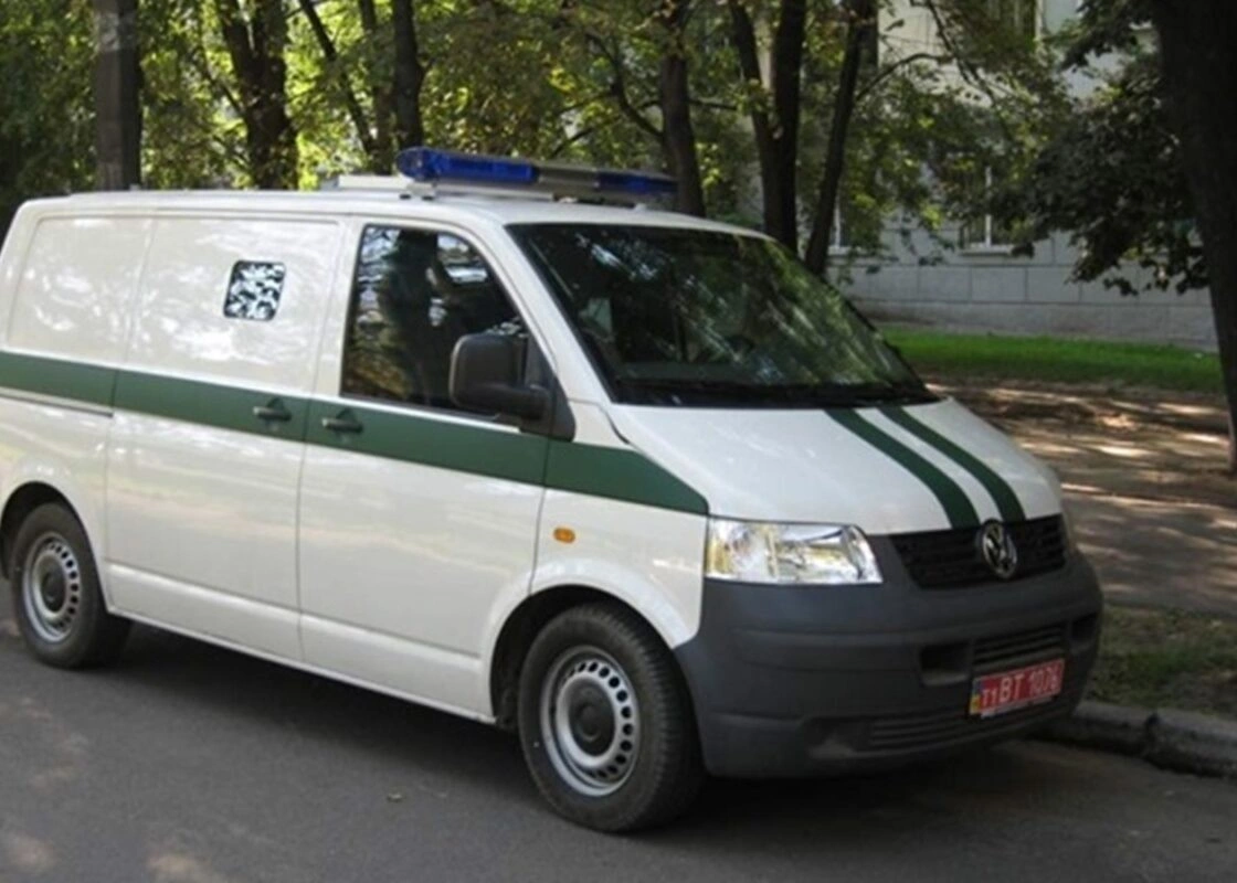 Угорщина повертає інкасаторські машини Ощадбанку, але вилучені гроші та золото залишає собі