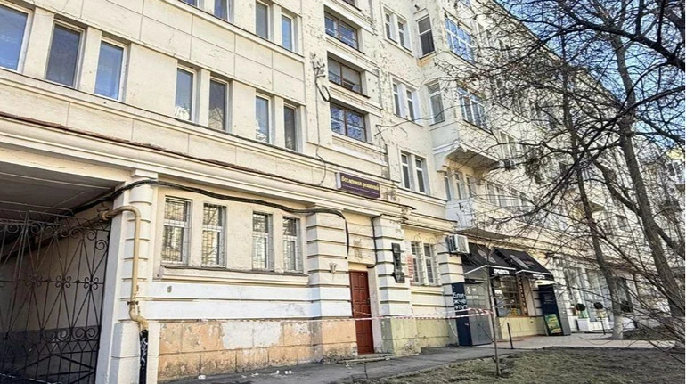 У Києві через суд намагаються повернути громаді приміщення в історичному будинку Олега Ольжича
