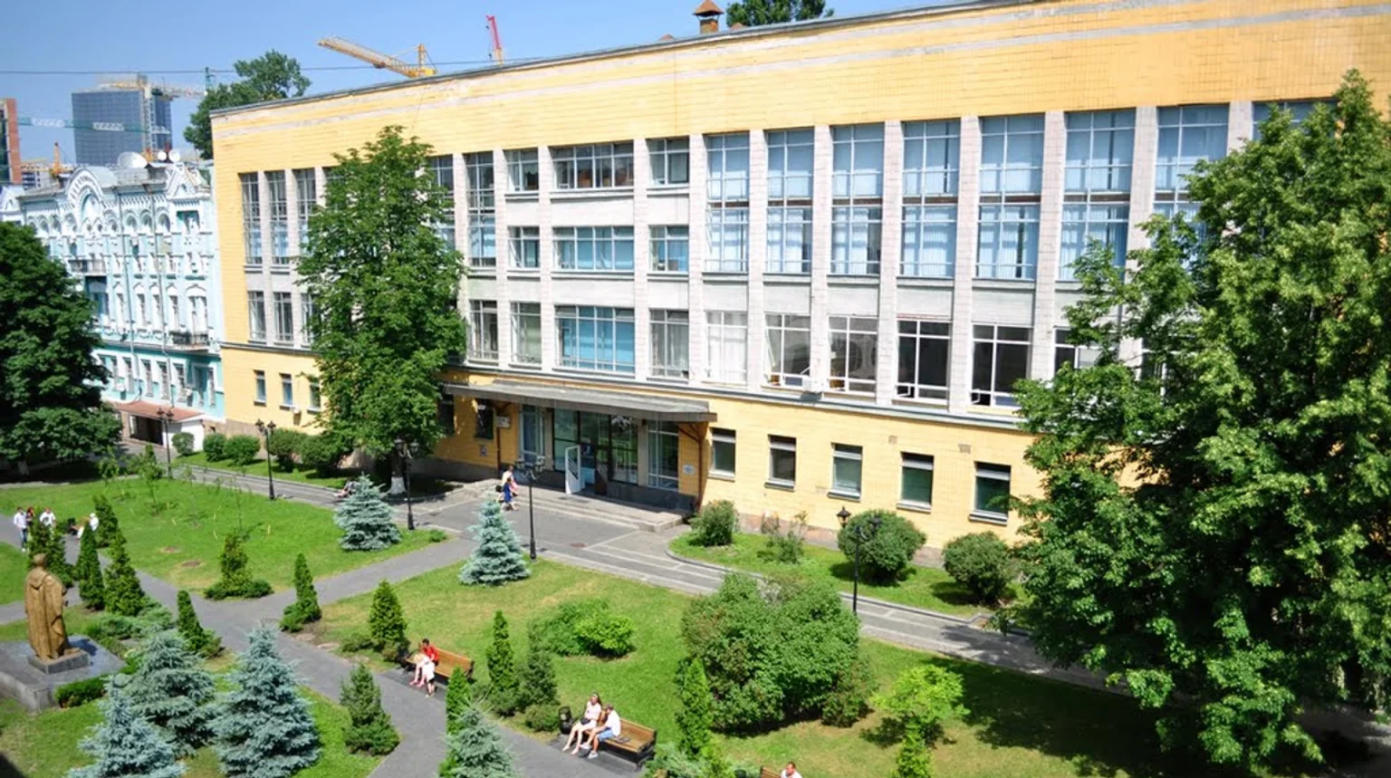 Скандал в НУФВСУ: вибори ректора відбуваються всупереч забороні профільного міністерства