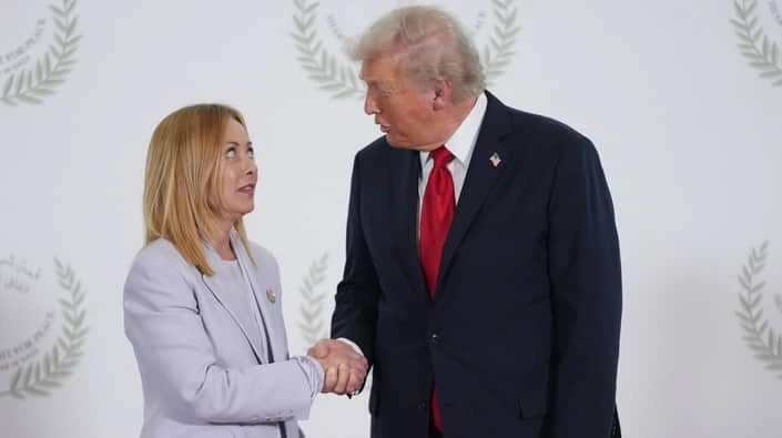 Релігійний розлом у великій політиці: чому посварилися Трамп та Мелоні