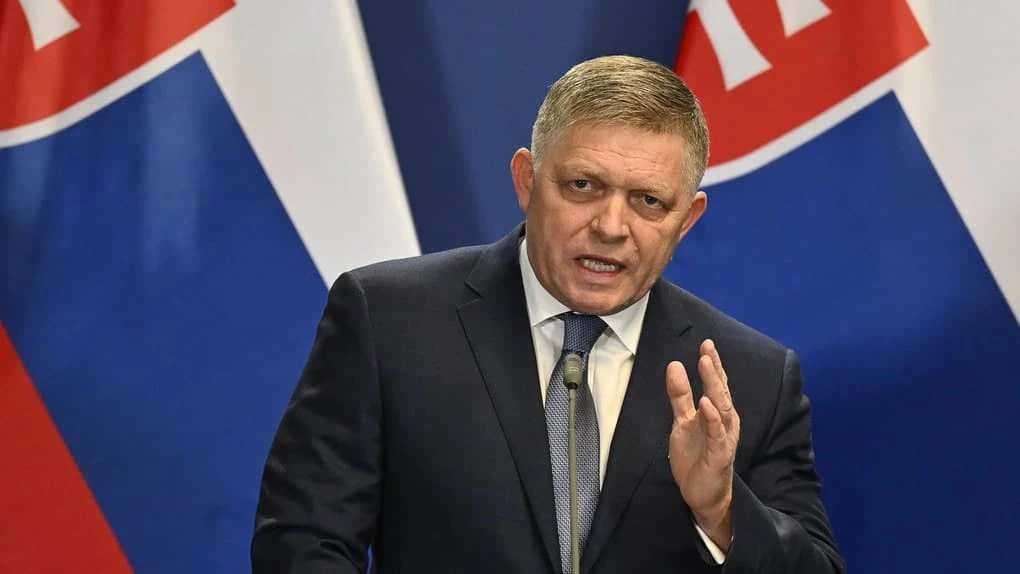 Фіцо заявив про готовність Зеленського до прямих перемовин із Путіним