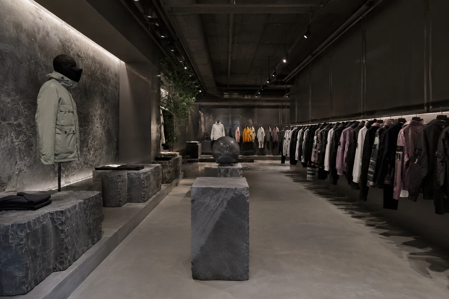 Spazio в Киеве: Откройте для себя Stone Island и мир высокой моды