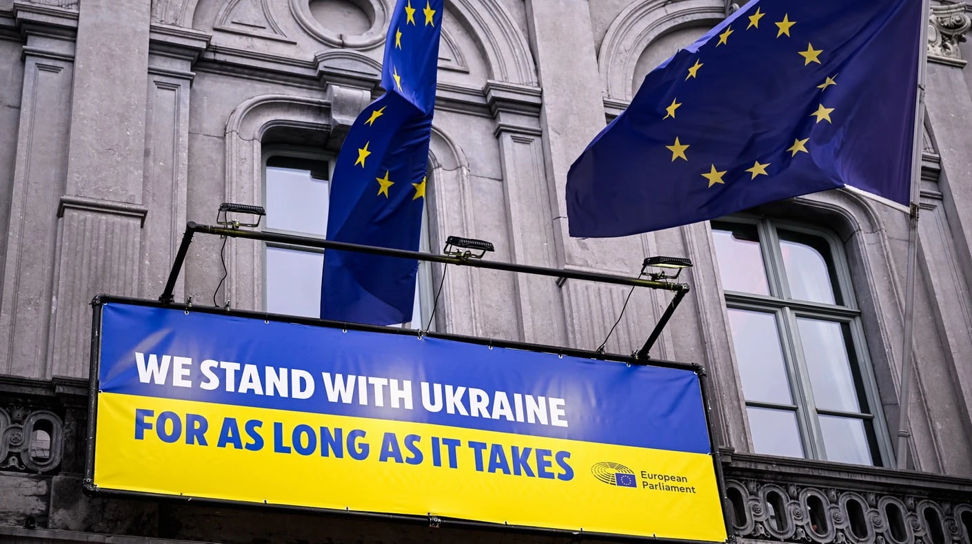 Польський тріумф у Брюсселі: як Україна опинилася без права голосу в Європарламенті
